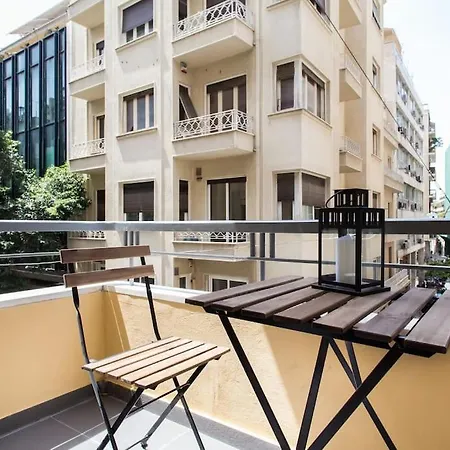 Apartment Athena's Nest- *best Location* A/c +heat! *
